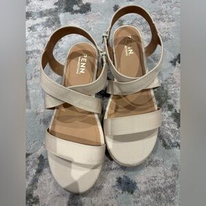 Women's Cream Sandals